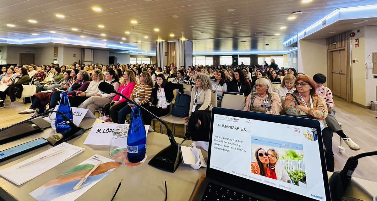 CMRancel's tweet photo. Aforo completo de la Sala Plenaria #12CongresoSEHER @SEHERidas Mesa #Humanización
Un honor aportar la visión del #paciente.
Mi madre ejemplo de vida y paciente, siempre conmigo. https://t.co/33jSvEQYJ7