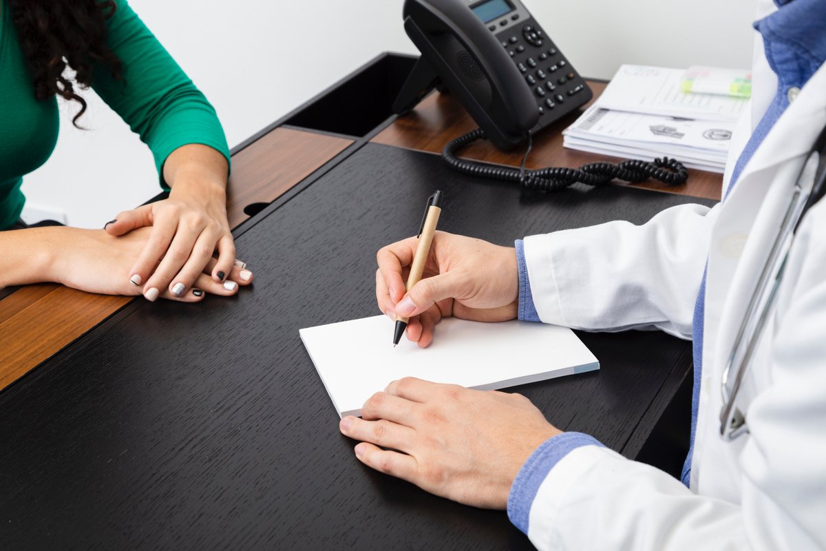 acadmed's tweet photo. 🔴COMMUNIQUE Se passer du #diagnostic #médical doit rester une exception
La Loi du 19/05/2023 permet à des professionnels de santé paramédicaux de prendre en charge des patients[...]dans des cas où la prescription par un médecin ne serait plus obligatoire
https://t.co/Khp8fDIWNR https://t.co/eWTbQNzFow