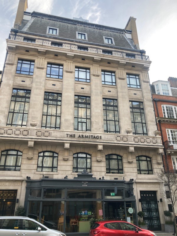 And our final #NoteandQuery for today is about this building on Great Portland Street. It's called The Armitage and above the door, bottom right, reads 'Hall Entrance'. What was the hall used for? Or the building more generally? 08007312000 ☎️