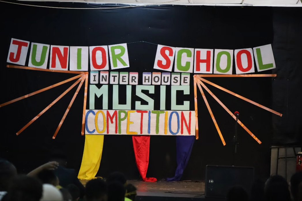Greenstedschool's tweet photo. Sweet melodies during the junior school inter-house music competition.ππΆπ₯³
#music
#competition
#gisonline https://t.co/iMCI01Fh3l