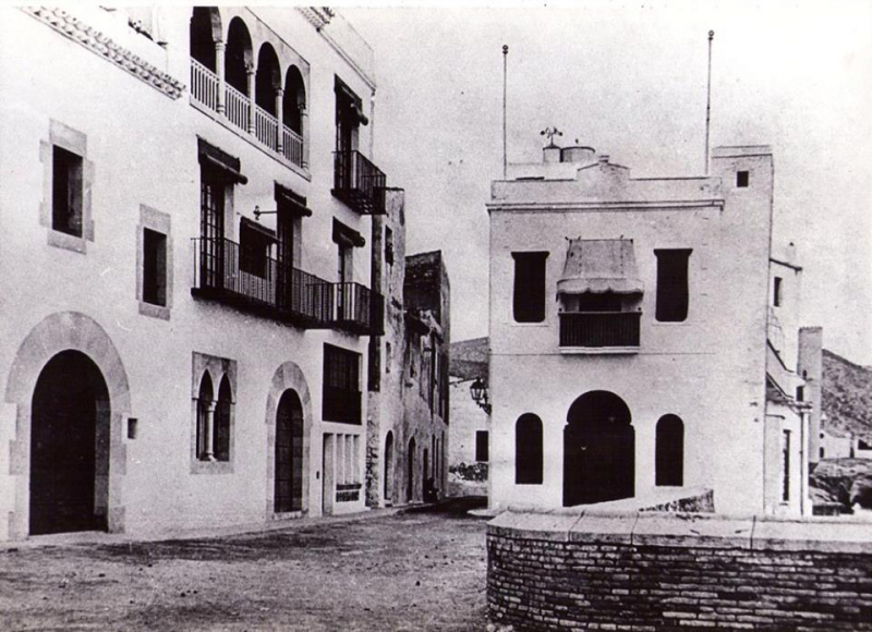 L'#HospitaldeSitges fa 700 anys i per celebrar-ho hem preparat un seguit d'activitats que destaparem la setmana vinent.

Estigueu atents a les nostres xarxes socials.
#Sitges