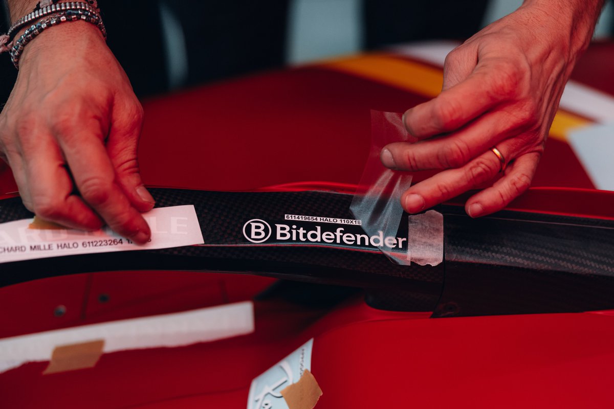 BitdefenderFR's tweet image. Découvrez le SF-24, un vrai fruit de l'innovation ! Célébrons ensemble ce chef d'œuvre, ainsi que notre partenariat avec @ScuderiaFerrari.  

Que pensez-vous de la voiture de la saison ? 

#Bitdefender #ScuderiaFerrari