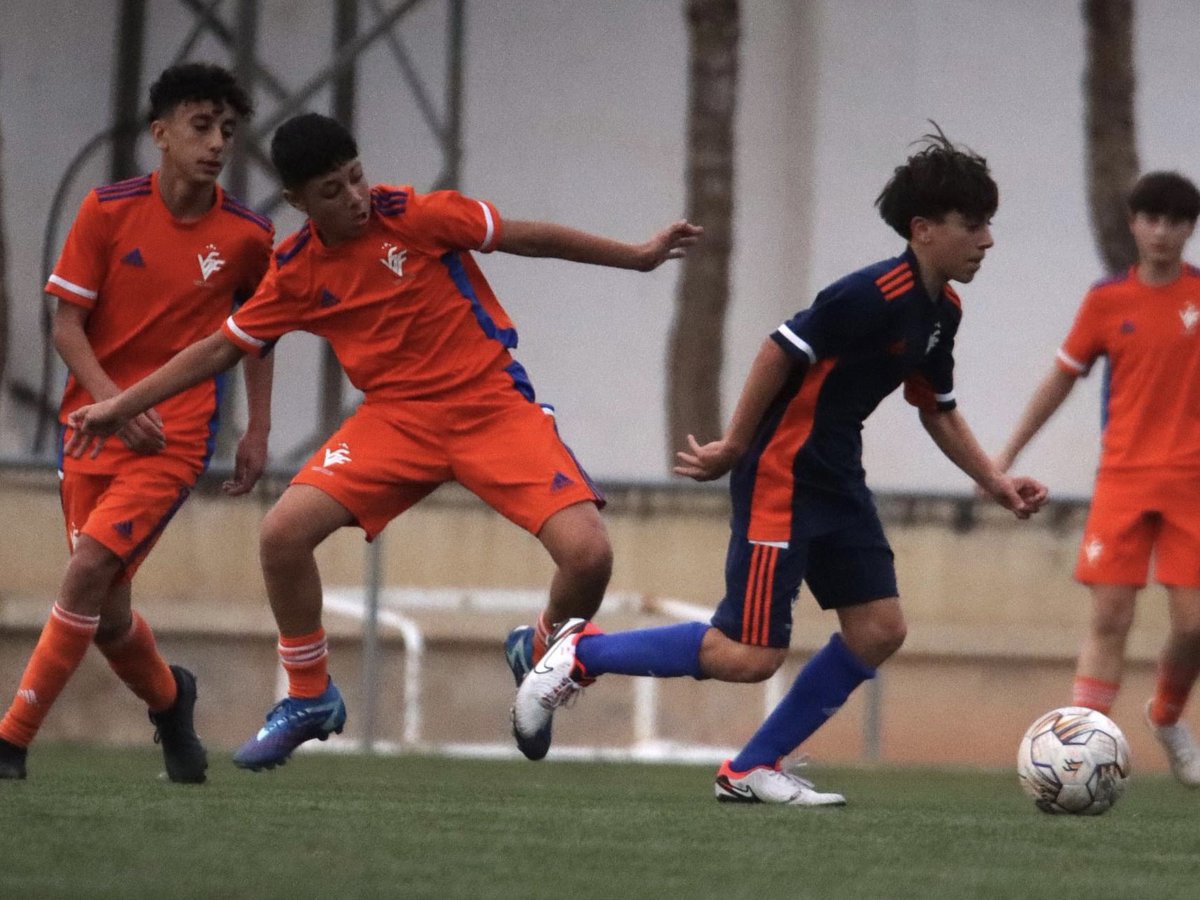 promesascantera's tweet photo. 📸 Imágenes de 𝐉𝐨𝐞𝐥 𝐅𝐞𝐫𝐫𝐚́𝐧𝐝𝐞𝐳, jugador del 𝐈𝐧𝐟𝐚𝐧𝐭𝐢𝐥 𝐀, en la Tecnificación Infantil Masculina de la Selección Valenciana.

⚽️ @ffcv_info https://t.co/kKrN8u2wzS