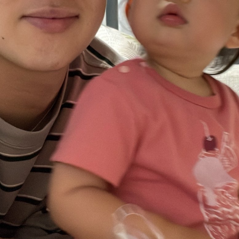yu1102to's tweet photo. 姪と叔父4枚たまった https://t.co/S17p2sht80