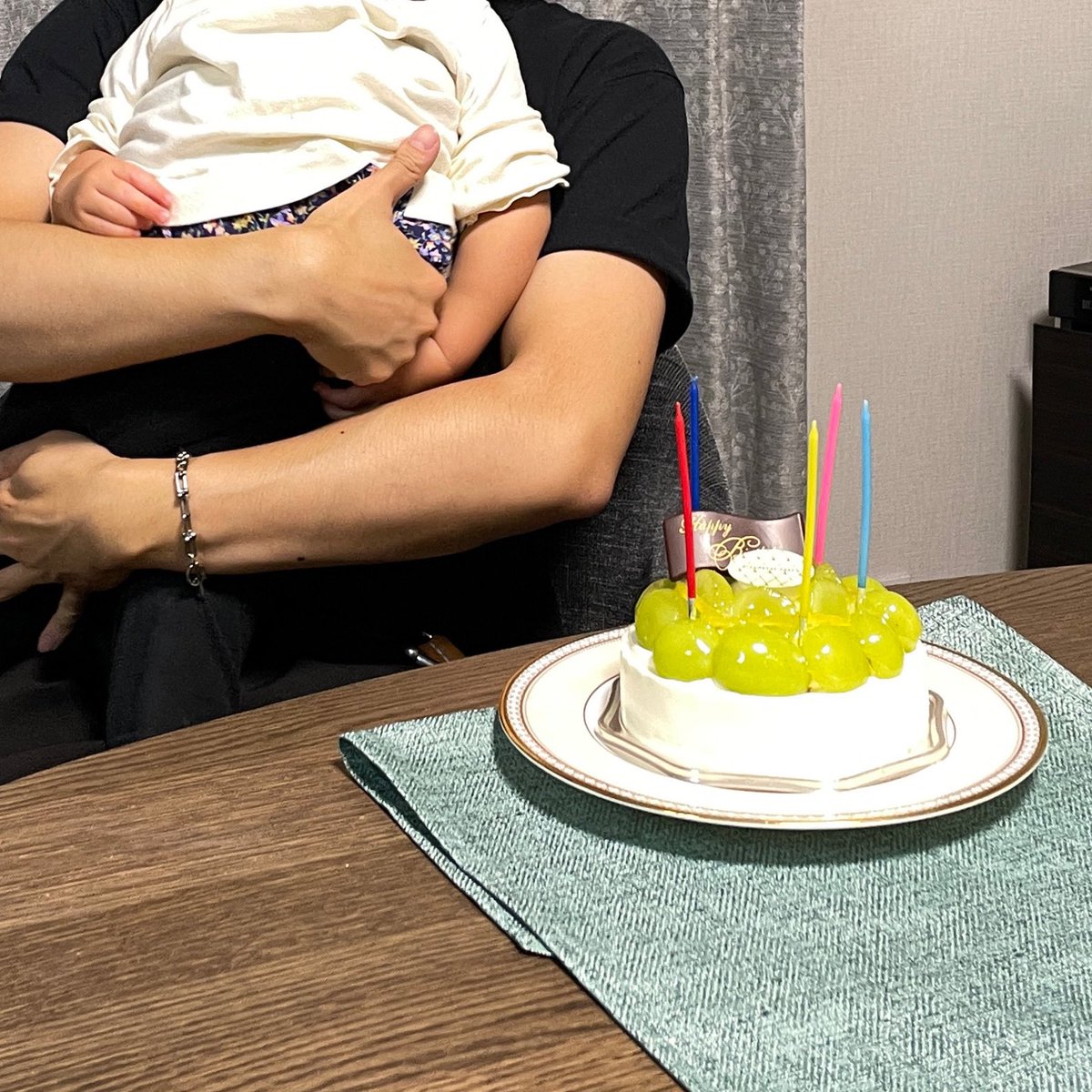 yu1102to's tweet photo. 姪と叔父4枚たまった https://t.co/S17p2sht80