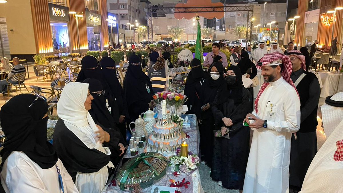 makkahhealth1's tweet photo. #الصحة في #مكة تقيم فعالية توعوية لأهمية فحوصات ما قبل الزواج بمناسبة اليوم السعودي الزواج الصحي بالتعاون مع فريق أنا ص��ي التطوعي ومشاركة عدد من الجهات بمول السرايا بمكة المكرمة https://t.co/lA5rv8ibQ5