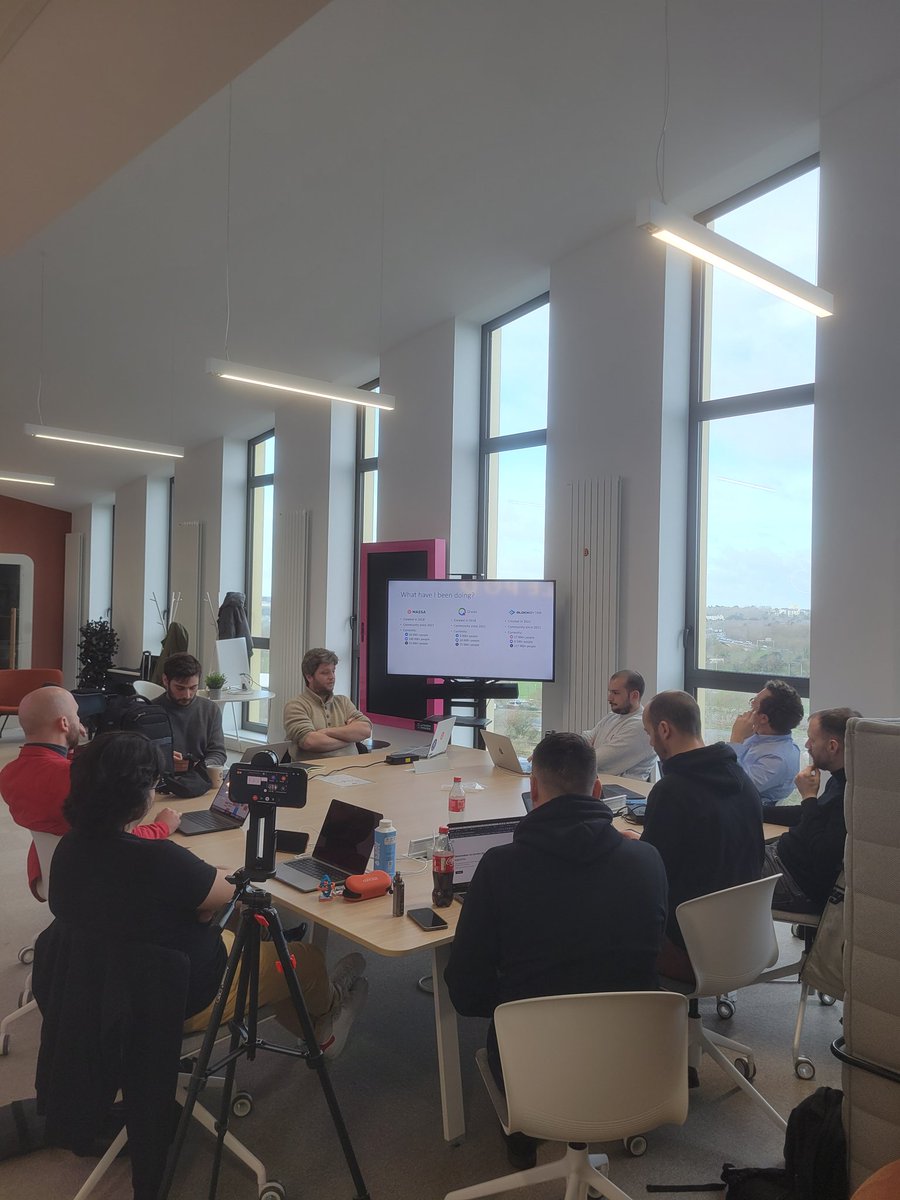 lecubenetwork's tweet photo. Comment construire sa communauté #Web3 et gérer la communication autour de son projet ? 💯

Premier épisode d'une série d'ateliers sur la communication et le marketing pour les cubers aujourd'hui. https://t.co/x7qTX64E2M