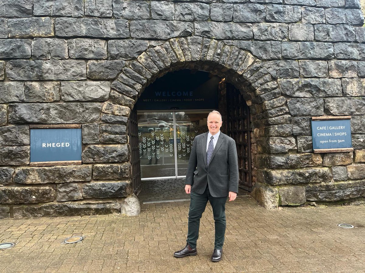 DrNeilHudson's tweet photo. Great to be back again meeting with folk at Penrith's Rheged. A fantastic place to come with the family, get something to eat, shop, see a film or an exhibition! They really champion wonderful local produce.
#EatLocalBuyLocal https://t.co/gTooA8Yfua