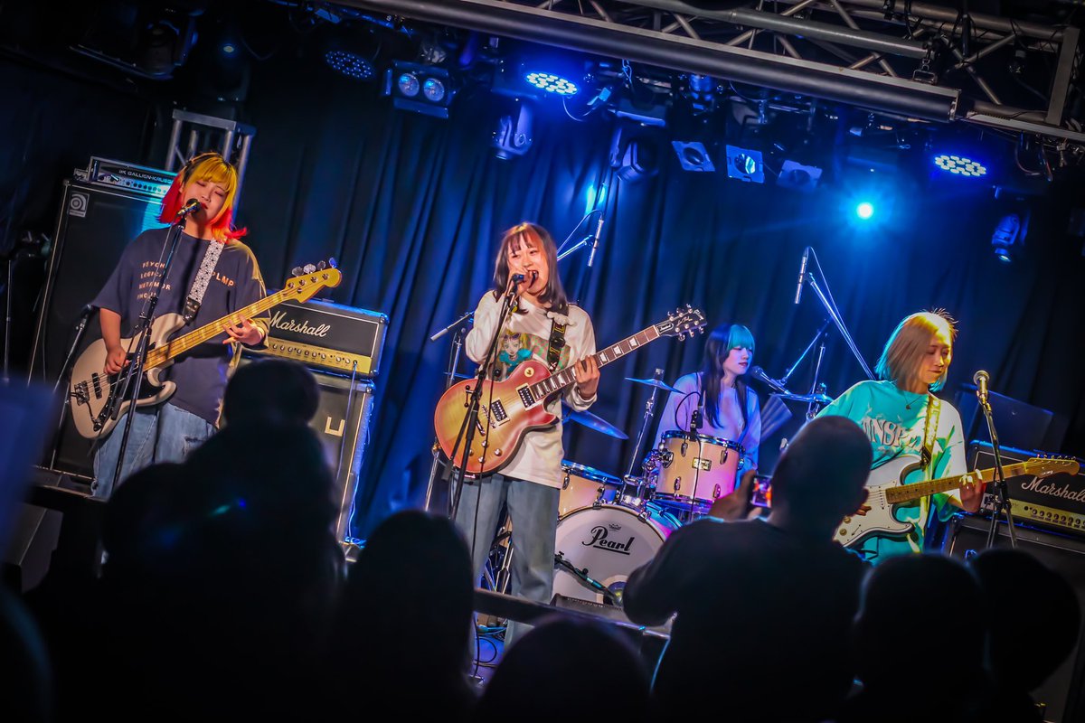 hug2fooo's tweet photo. ✨Bright Future vol.1 ✨
柏DOMe
ありがとうございました!
次のライブは2/29新宿ACBでお待ちしております!
予約はDMにて
photo by @krmpro14
#hug2fooo
#ハグツーフォー
#ハグフォー https://t.co/oQTnJ3IKwk