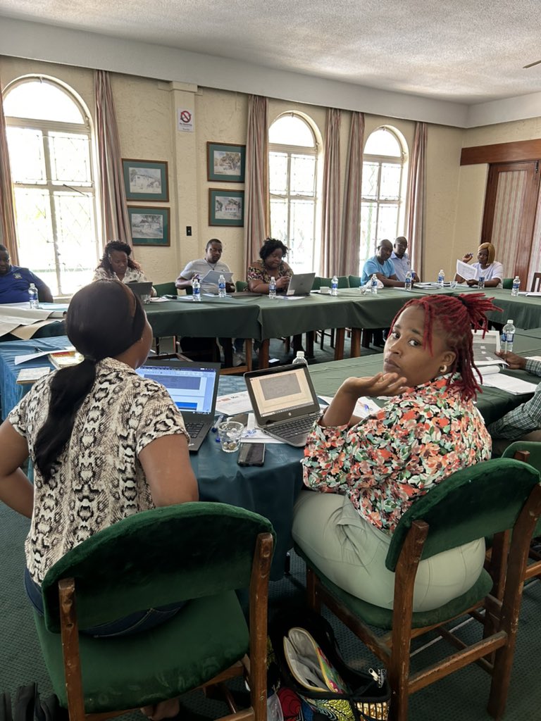 Today we conducted our 2nd Working Group meeting in Mutare aimed towards developing the Mutare City Council strategy on establishing a climate resilient food system in partnership with @hivosrosa, @ManicaYouth and @NAYOZimbabwe #urbanfutures #forwardwegrow
