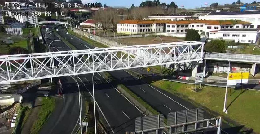 #Coruña | Ya abierta a los peatones la pasarela peatonal que cruza sobre Alfonso Molina entre Pedralonga y Alcampo - Palavea