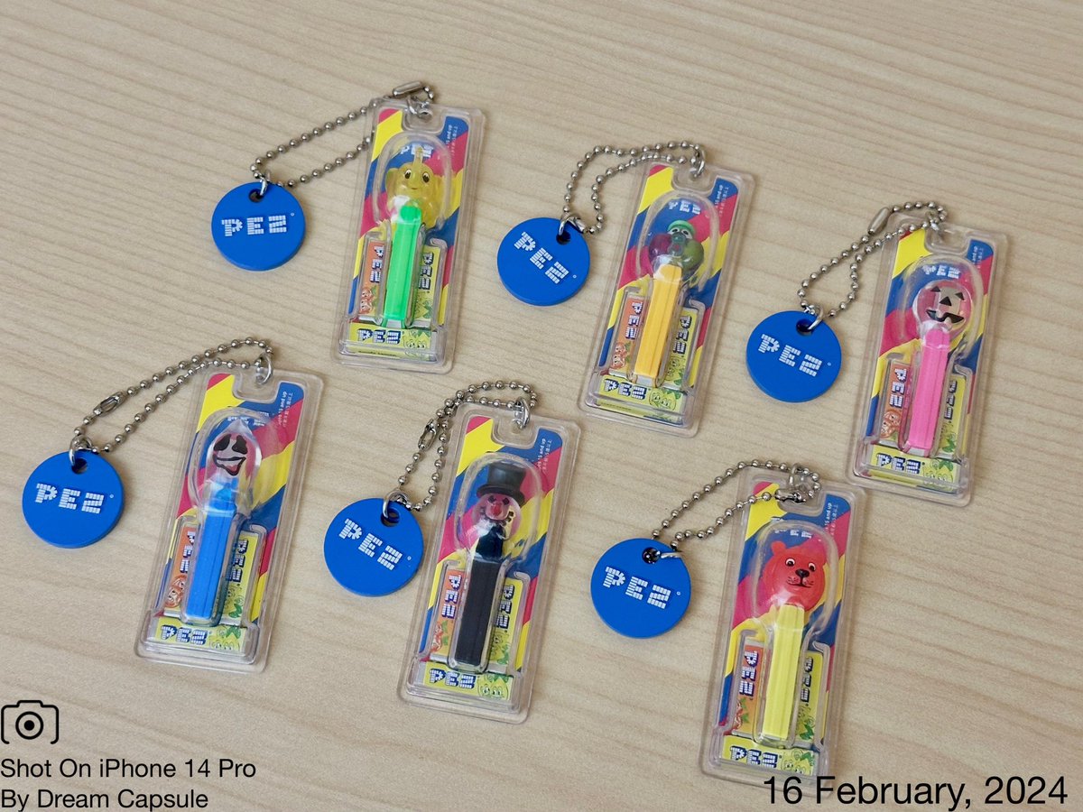 dreamcapsuleCEO's tweet photo. 🌟新入荷ガチャ商品プレゼントCP🌟

ヘッドがクリアになって更にかわいく！待望の第2弾登場！
「PEZ ボールチェーンマスコット2」

フォロー&amp;RP(RT)していただいた方の中から抽選で2名様に全6種セットをプレゼント🎁
ドリカプへの入荷日とキャンペーン詳細は↓

#ドリームカプセル #ガチャ専門店 https://t.co/tMg55Vnwxg