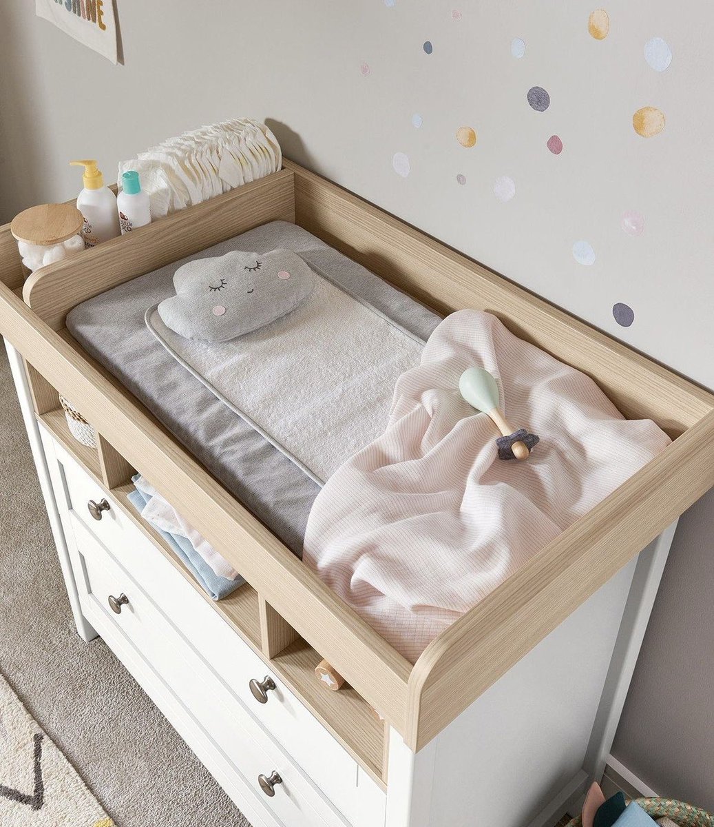 ezzahnor's tweet photo. First time parents memang excited nak beli macam2 untuk newborn.

I pun sama 😩

Last2 banyak yang tak guna hahaha.

Meh i share list barang baby yang tak perlu beli utk elakkan pembaziran.. https://t.co/qFafTtjrdy