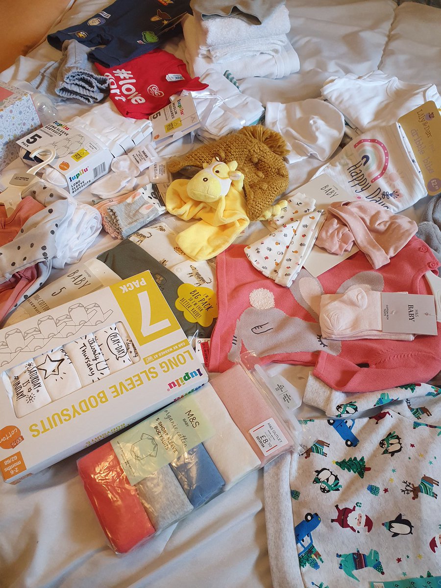 ezzahnor's tweet photo. First time parents memang excited nak beli macam2 untuk newborn.

I pun sama 😩

Last2 banyak yang tak guna hahaha.

Meh i share list barang baby yang tak perlu beli utk elakkan pembaziran.. https://t.co/qFafTtjrdy