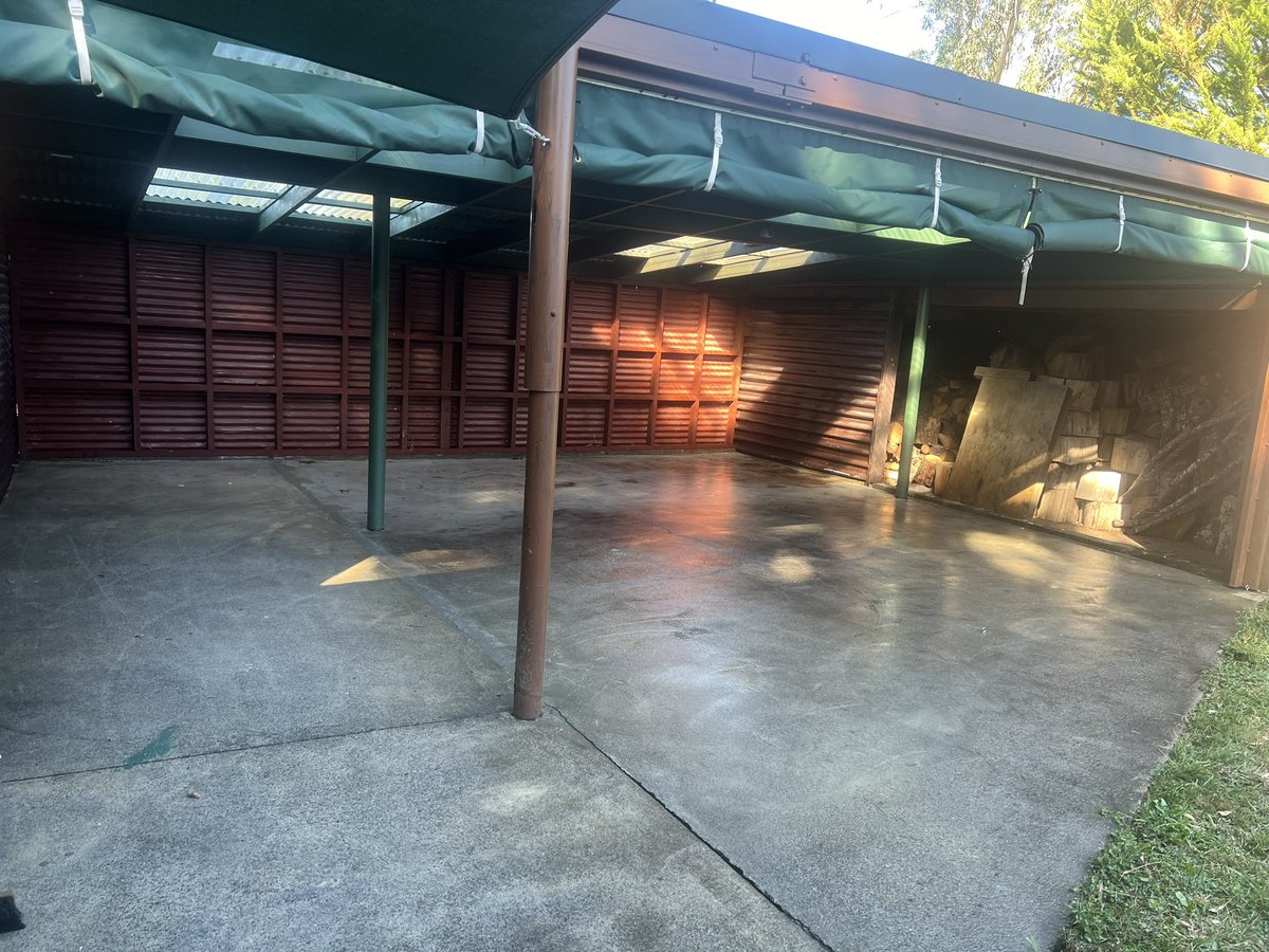 Trevor_FJ's tweet photo. Been a hot day at the orchard and cidery. Working on a new area for apple pressing. #cidery #teepeecider #apples #aotearoa #carterton #dalefield #taratahi #wairarapa https://t.co/Ziq0zbhE9E