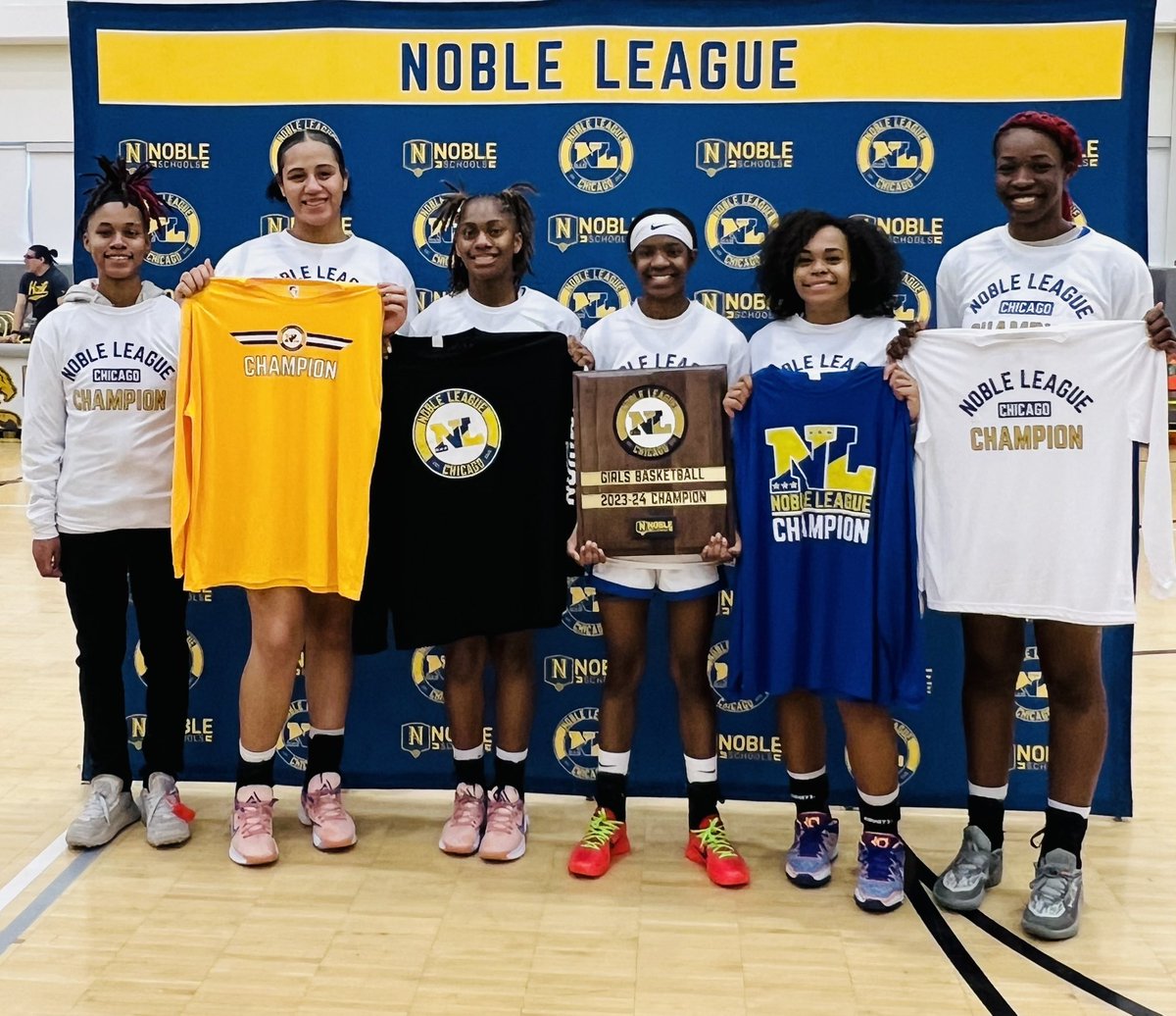 2/4/2024 - The 2024 class finished 45-0 in Conference and Won 4 Conference Championships‼️ <a href="/BeNobleLeague/">Noble League</a> 
<a href="/LanyraM/">LaNyra McGill</a> <a href="/lifewithnae_17/">Neleh Samelton 🖤</a> <a href="/ysmith25/">Yahri Smith</a> @mymybuckets @renni2x 
 
#LynxEatemUp🐯 
#GoLynx🏀🧡💙 
#FeartheLynxBCP 
#LadyLynxwantitall 
#LadyLynxRedemptionTour
 #MoreHeat