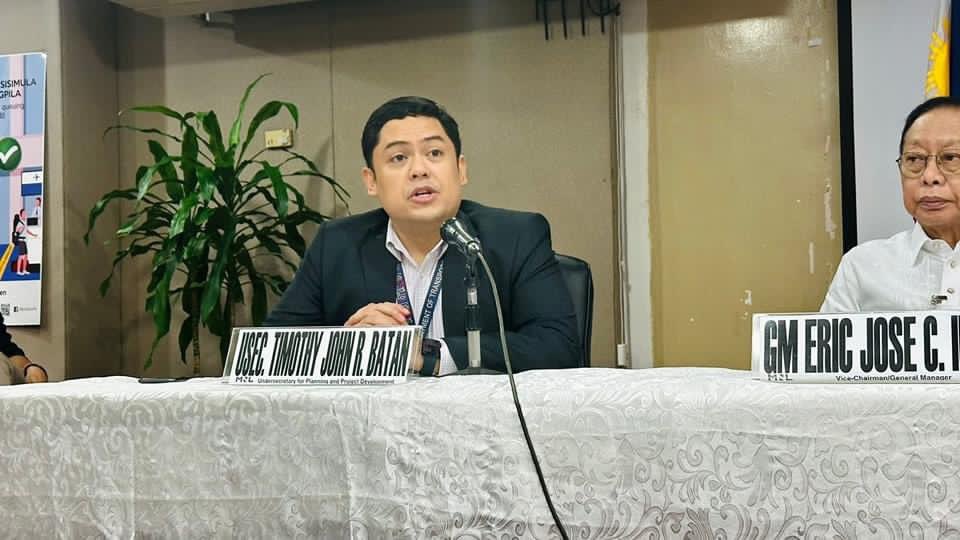DOTrPH's tweet photo. LOOK: The Department of Transportation issued today, 16 February 2024, the Notice of Award to the SMC-SAP Company Consortium for the NAIA Public-Private Partnership Project.

#DOTrPH🇵🇭
#NAIAPPP 
#BagongPilipinas 
#BuildBetterMore
#OnePHAviation

https://t.co/mgWyD5Q19o https://t.co/JFGZWrjt26