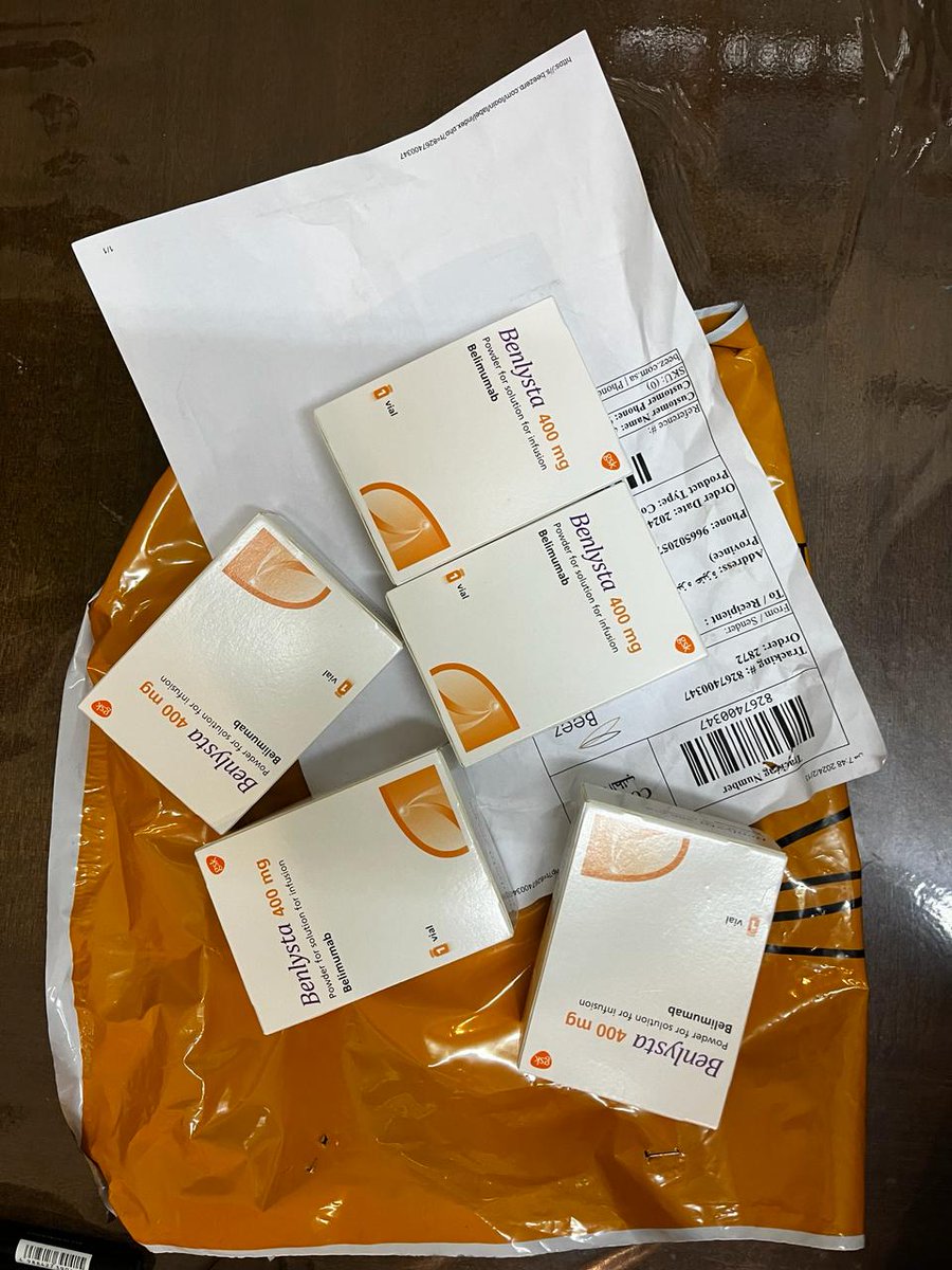 الحمد لله على فضله ونعمه
وصل علاج زوجتي من جمعية الروماتيزم
شكراً لهذه الجمعية المهتمة بمرضى الروماتيزم والذئبة الحمراء
شكراً أستاذة جواهر
شكراً أستاذة سمية
شكرا للدكتورة نجلاء الصوفي بمستشفى الملك سعود بعنيزة
وشكراً مع الدعاء دائما للايادي الكريمة البيضاء التي تدعم الجمعية