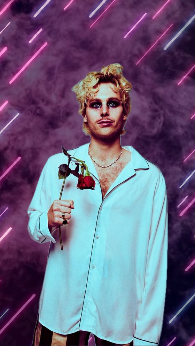 TheAmyMariah's tweet image. A Luke Hemmings edit I made on my phone