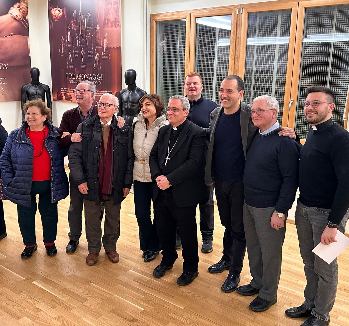 prolocobas's tweet photo. Siamo grati e onorati di aver consegnato al nostro Vescovo Diocesi di #Melfi #Rapolla #Venosa Monsignor Ciro Fanelli la #tesseradelsocio onorario di #Epli Ente Pro-Loco Italiane #ProLocoBasilicata  ❤️🇮🇹
#proloco #barile #Vulture #basilicata #lucania https://t.co/Ft6Y8BTgYO