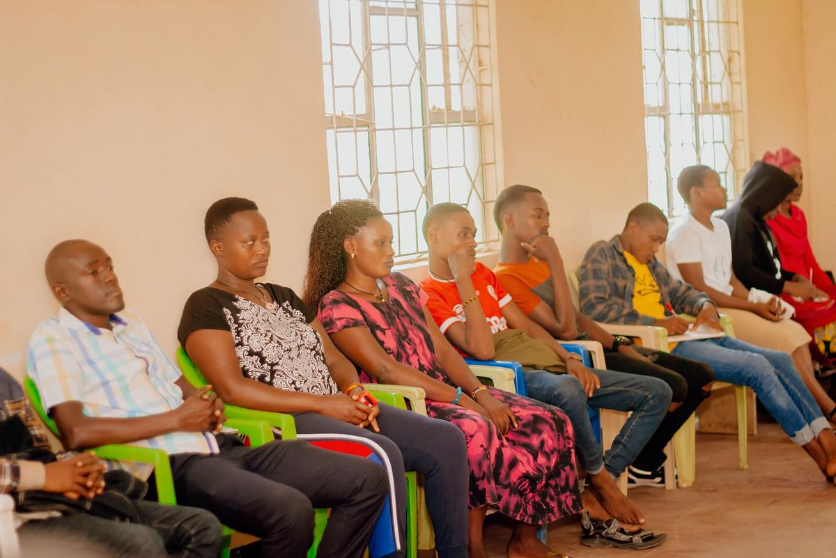 Vision4youthTZ's tweet photo. Youth Dialogue Series 2024; How can we empower youth to actively participate in elections by cultivating essential skills like critical thinking, civic awareness, and effective communication? #MSTCDC #VisionforYouth #YouthDialogueSeries #YouthInclussion @MSTCDC https://t.co/AZ9pW3Zyu7