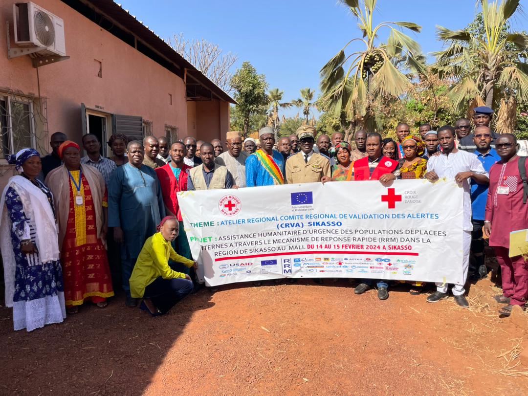 frode_kirk's tweet photo. Rapid Response Mechanism (RRM) is a humanitarian response to displacement caused mainly by conflict and funded by #ECHO and #USAID in Mali. @CroixRougeMali yesterday shared lessons learnt on alert with humanitarian partners in Sikasso in collaboration with @danskrodekors #Dkaid https://t.co/r3pKsUnN2z