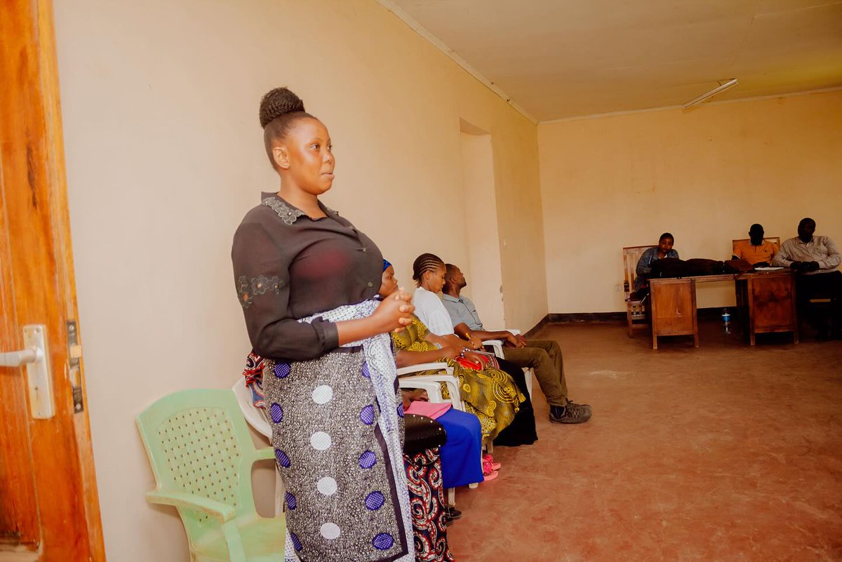Vision4youthTZ's tweet photo. Youth Dialogue Series 2024; How can we empower youth to actively participate in elections by cultivating essential skills like critical thinking, civic awareness, and effective communication? #MSTCDC #VisionforYouth #YouthDialogueSeries #YouthInclussion @MSTCDC https://t.co/AZ9pW3Zyu7