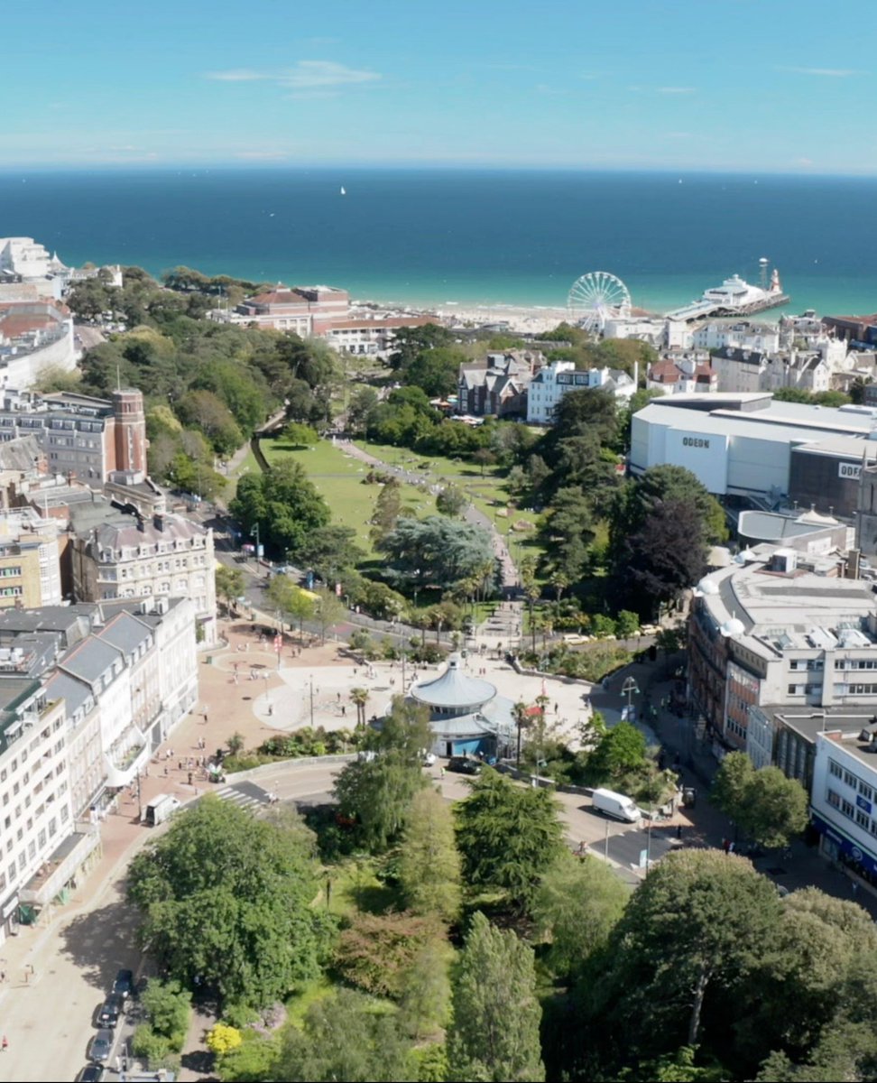 Immerse yourself in nature's beauty and take a stroll through the picturesque gardens of Bournemouth that run through the heart of the town all the way to seafront - the perfect place to unwind and relax. bournemouth.co.uk/things-to-do/a… #LoveBournemouth