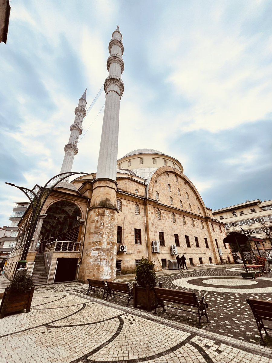 recepyakar028's tweet photo. Rahman ve Rahim olan Allah’ın adıyla.
Dualarımız kabul, ibadetlerimiz makbul, Cuma’mız mübarek olsun.
Hayırlı cumalar…

#ŞehrinSeninHerşeyin https://t.co/lKS6vp08rl