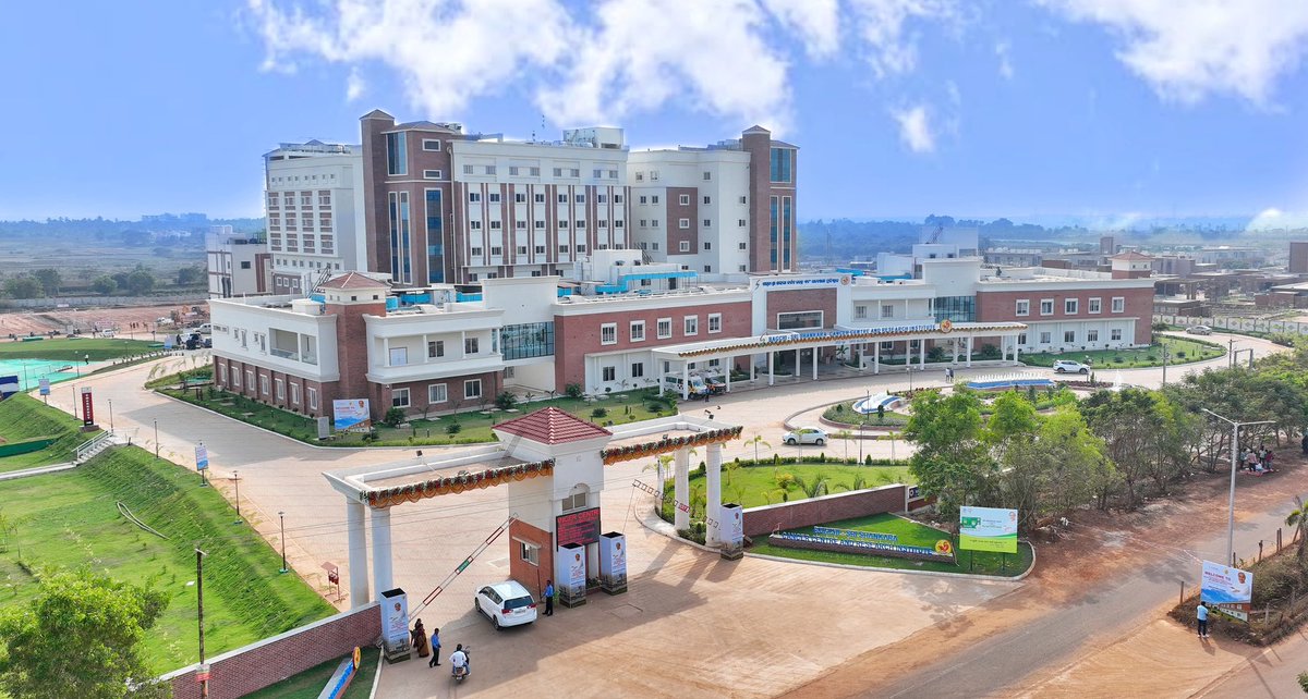 This land has given us life. Today we honour our debt to her in our own small way. Subroto &amp; I are deeply grateful to Hon’ CM <a href="/Naveen_Odisha/">Naveen Patnaik</a> <a href="/CMO_Odisha/">CMO Odisha</a> for dedicating Bagchi-Sri Shankara Cancer Hospital to the Nation. It will bring hope, healing &amp; health to humanity.