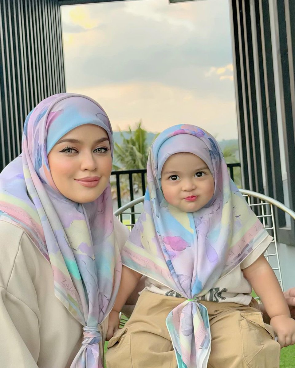 al_axix's tweet photo. Banyak kan koleksi raya ?! 🤪😜

Yes banyak , ada bidang 45 &amp; 55 tauuu

Untuk kids perempuan pun ada sekali 😎😍🥰

Muabella pakai code “Candy Pink”

#Minaz https://t.co/BrhSfvu1Bv