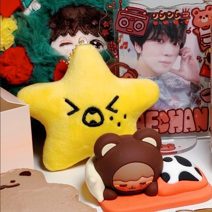 SwooniesStudio's tweet photo. ☆Open PO Starfish Doll NCT☆
(Fanmade Ch)

Harga 35k | DP 20k

*Doll bisa bunyi jika ditekan*

Tersedia:
☆ 8 member NCT 127
☆ All member NCT Dream

*Harga bersih ina*

#TAEIL #JOHNNY #TAEYONG #YUTA #DOYOUNG #JAEHYUN #JUNGWOO #MARK #HAECHAN #RENJUN #JENO #JAEMIN #CHENLE #JISUNG https://t.co/Id15Z9tscM