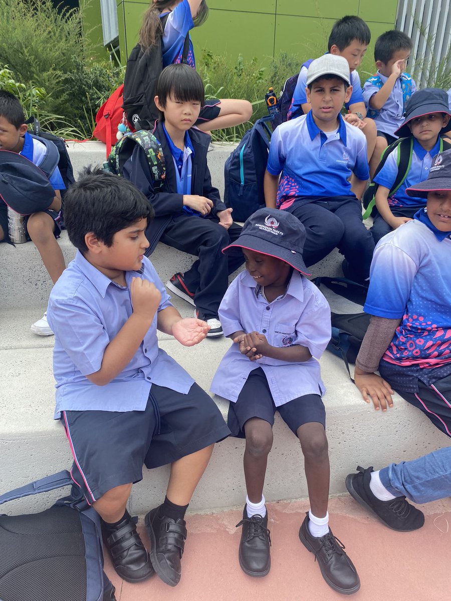 Students <a href="/EdmondsonParkPS/">Edmondson Park Public School</a> proving to me this afternoon that all
problems and decision making can be resolved using the age old method of scissors, paper, rock!