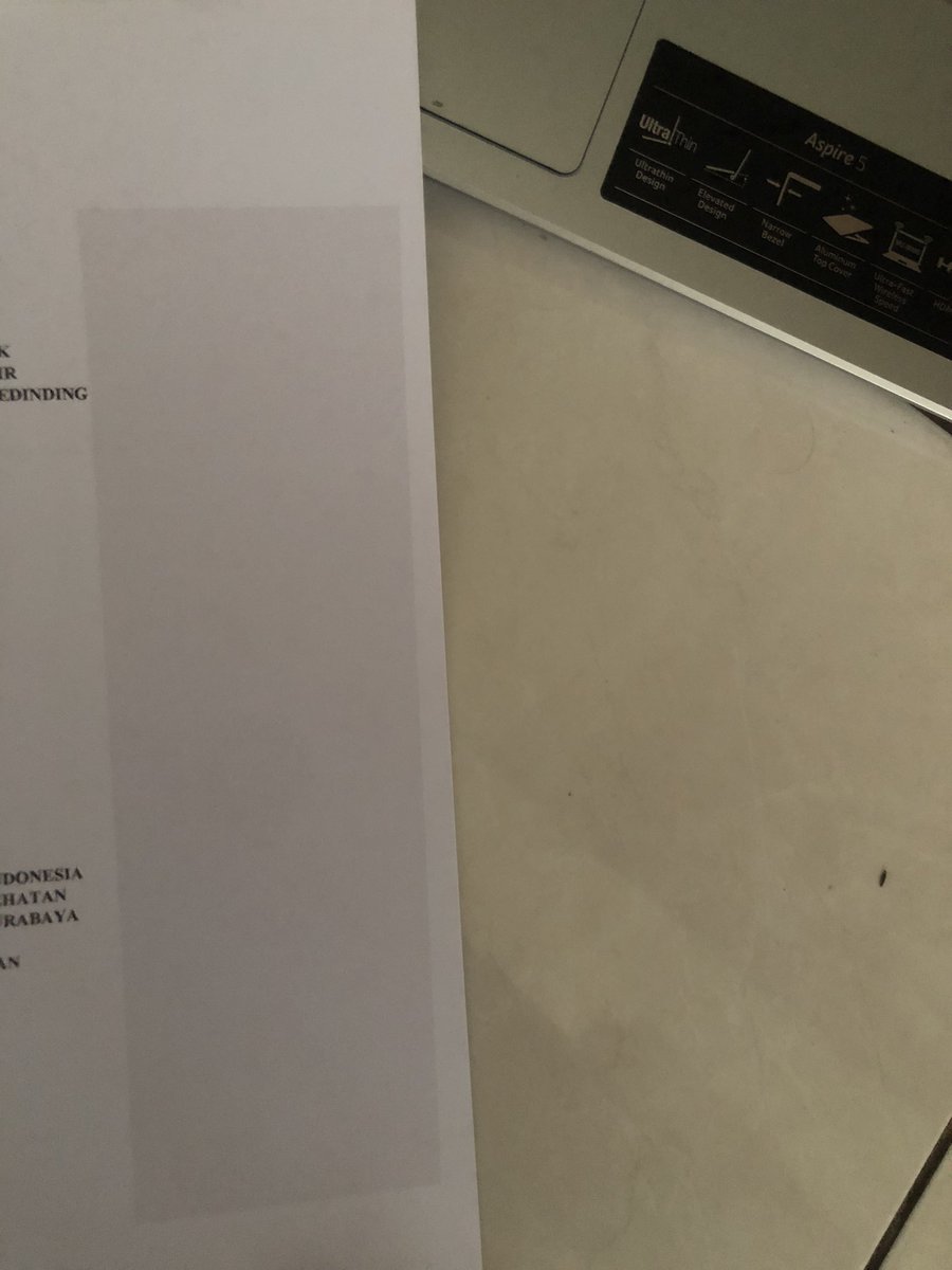 treory's tweet photo. yang bisa ngilangin yang kanan dari word itu ada ngga ya?? soalnya kalo di print hasilnya jadi kaya ginii, joki tugas #zonauang butuh yang on laptop sekarang https://t.co/dfp3aB67lG