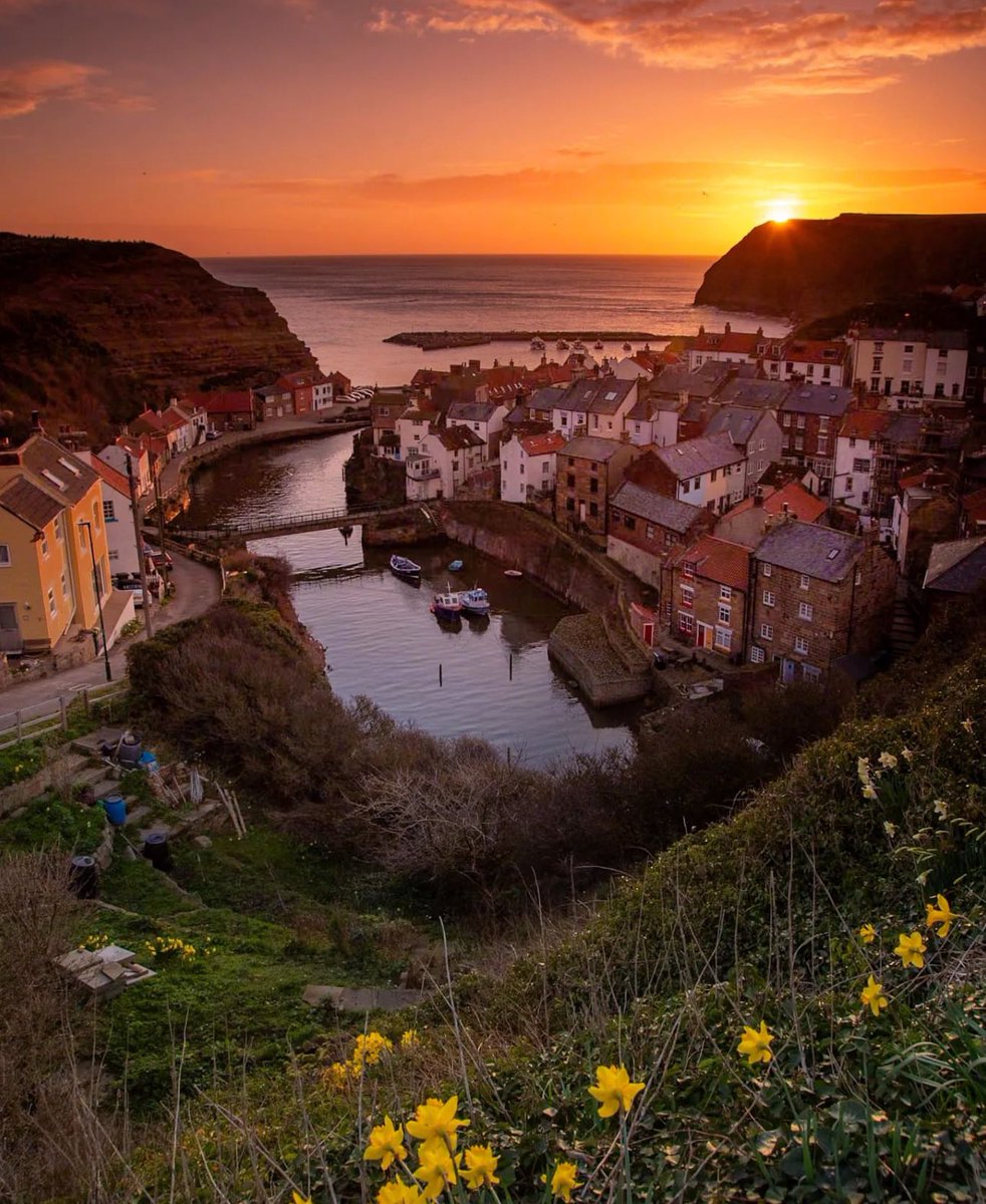 Good morning from Staithes 

📸 IG/yorkshire_brew