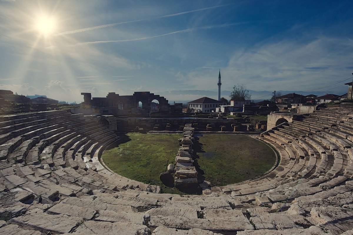 cekticekiyor's tweet photo. Prusias ad Hypium Antik Kent Tiyatrosu 
📍 Konuralp / DÜZCE
#karadeniz #düzce #konuralp #prusias #theatre https://t.co/0SCUNYIn3e