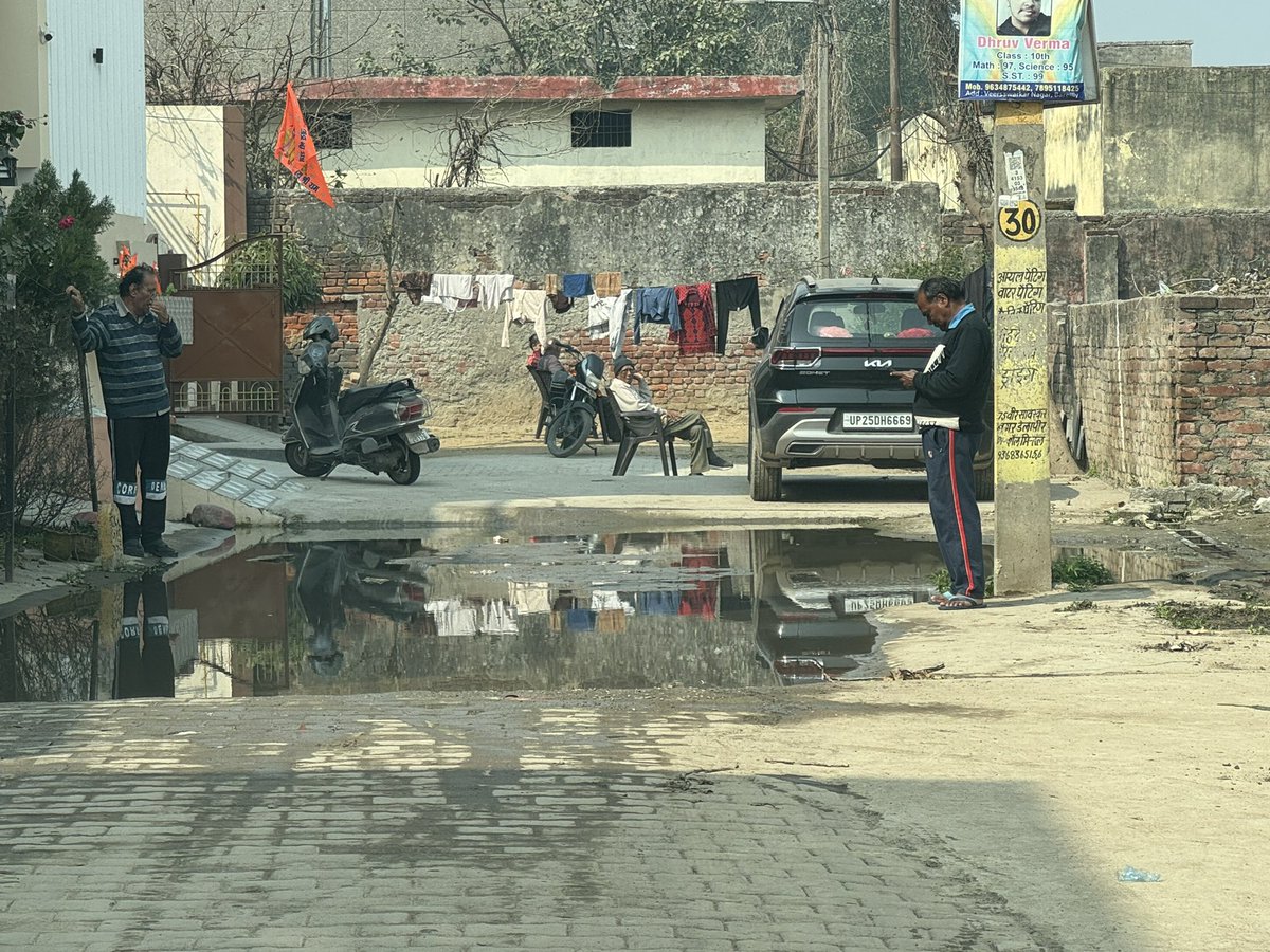 npunmohendrou's tweet photo. @myogiadityanath Ji…I understand u were traveling yesterday. @ YOUR earliest convenience, request U 2 kindly 👀 into this matter.

#SwachhtaBharatAbhiyan Gentle Reminder # 1.

These are additional pictures from same locality.

Your immediate attention is needed.

✨🧹🇮🇳🧹🌏🙏✨ https://t.co/5lSImHwtUQ