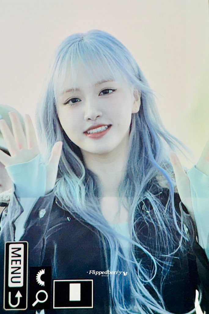 リズちゃん🐈‍⬛✨、 髪色似合っててめっちゃ可愛い、 やばい🥹✨