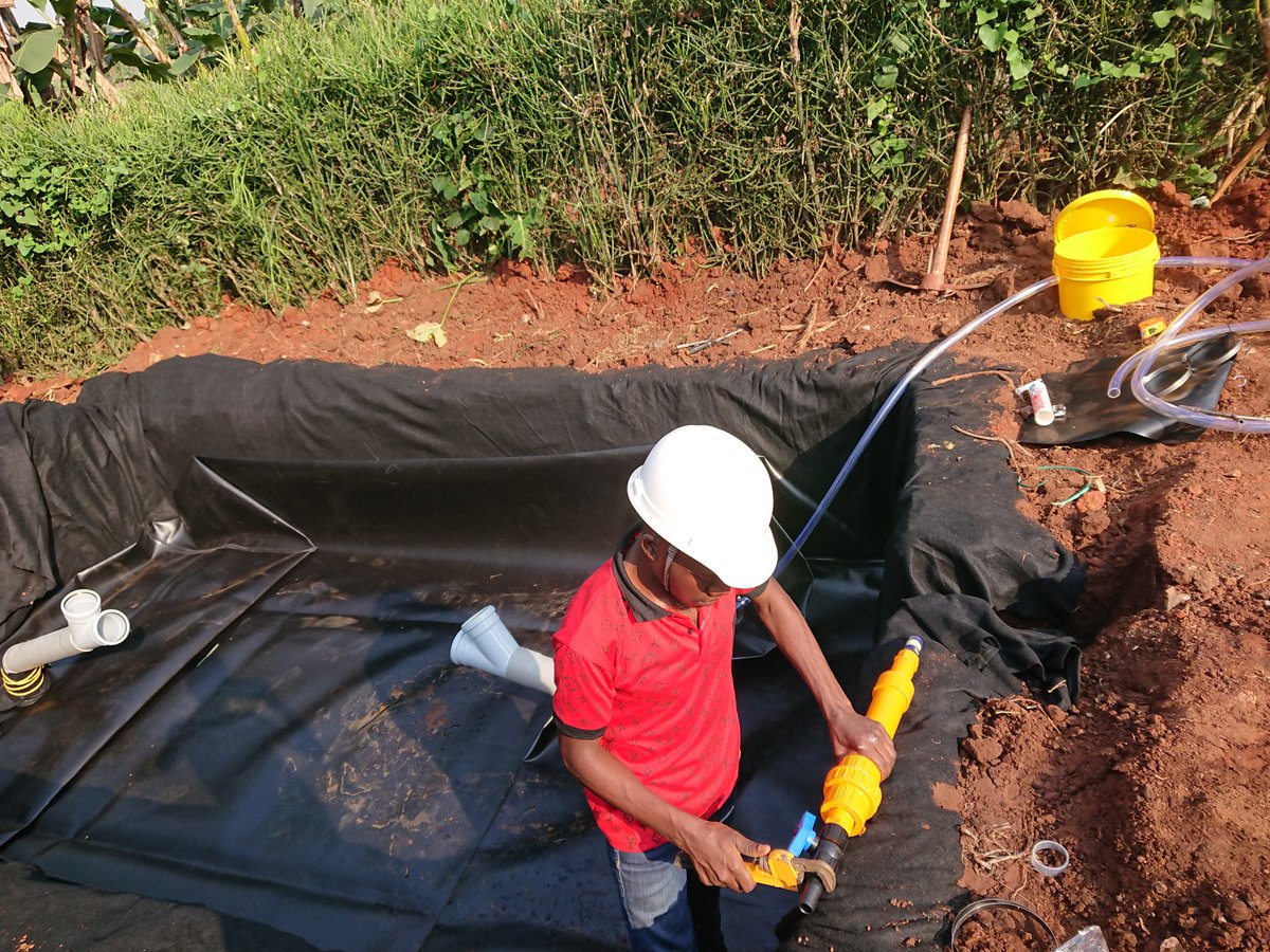 BrishianKabiito's tweet photo. @IonMoraruDairy @Ugveterinarians Very true as you not only look at just milk and beef but rather focus on utilizing cowdung as well for renewable energy production #biogas constructed by @DRECo_ug on 0786072132/0755539133 https://t.co/dd0L0xYtyN