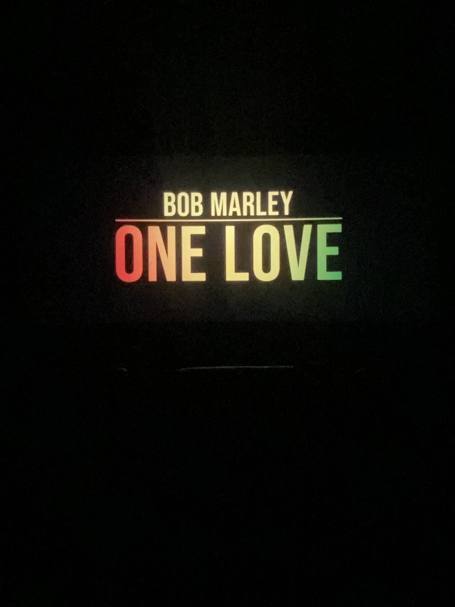 Merrissa_W's tweet photo. Absolutely love this movie 🎥 🍿 https://t.co/Uu7WWCS0pd