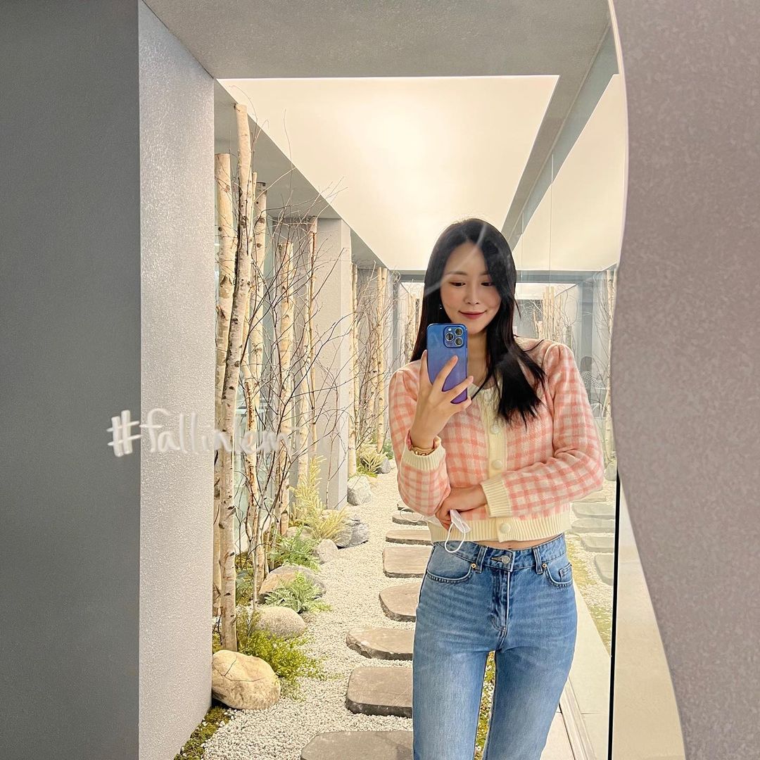 직᠎장​은⬝ ᠎남ﾠ이᠎ 만ﾠ들어 놓⳿은⳿ ⬝조ᱸ직ﾞ이​지ﾠ만ﾠ, 직 업‍은 ᠎내ﾞ ‍몸과᠎ 머‍리ᱸ에⳿ ⳿남는 개인기이며 누군가에게 도움이 되어 돈과 교환할 수 있는(팔 수 있는) 기술이다.