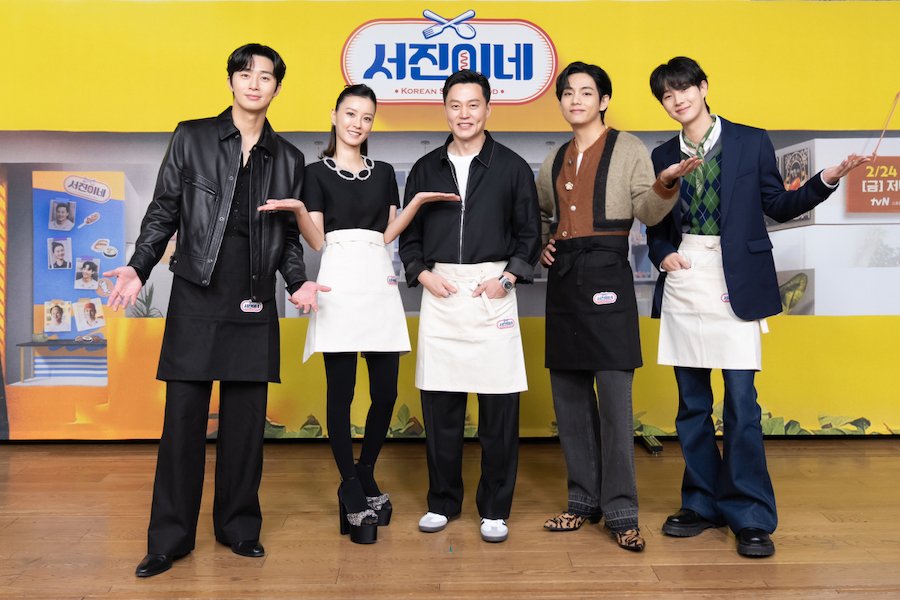 #ParkSeoJoon, #JungYuMi, And #ChoiWooShik Confirmed To Return With #LeeSeoJin For '#JinnysKitchen 2' 
soompi.com/article/164261…