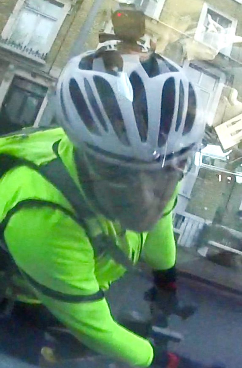 cpfcshorty's tweet image. This is the fella , he’s quite happy posting picks of drivers so I’m sure he won’t mind this ! Chelsea harbour , Cheyne walk , Chelsea embankment you’ll find him peering in random peoples cars ….