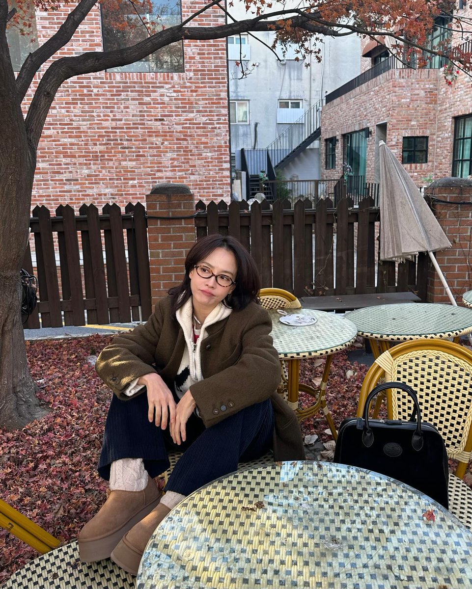 SongjihyoFamily's tweet photo. ซงจีฮโยอัพเดท Instagram ค่ะ
📎:https://t.co/CYZW4uzxJb
#송지효 #ซงจีฮโย #SongJiHyo #SJHT #SongJiHyoFamilyTH https://t.co/s3DLoCi3p6