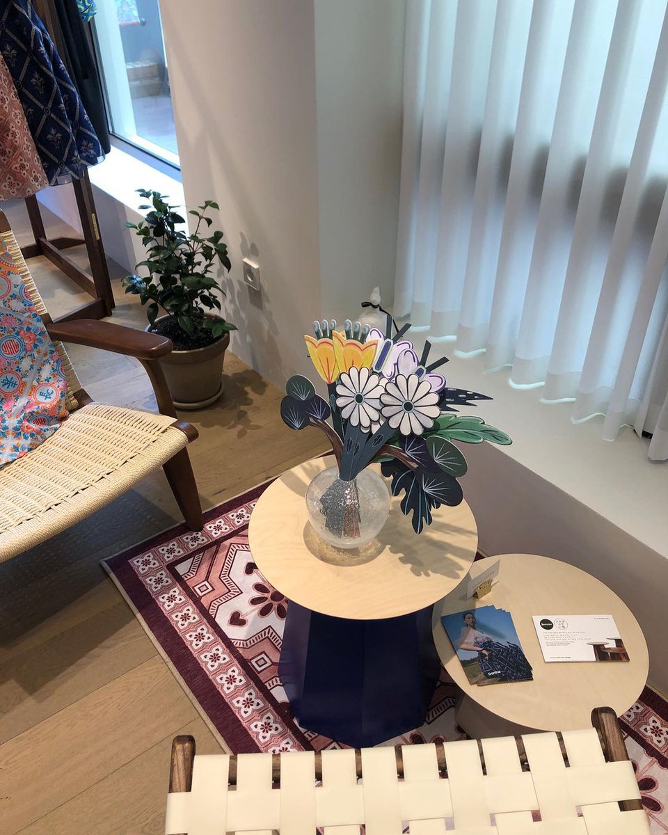 침해자들에게 저항하거나 복수하려고 시도하지 않고 무기력하게 앉아서 모욕을 감수하는 사람은 경멸의 대상이 된다. 우리는 그의 무관심과 무감각에 공감할 수 없다.