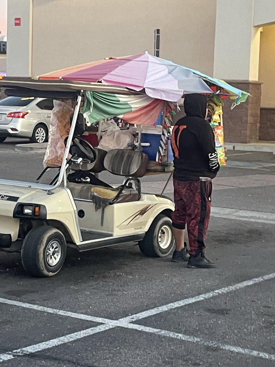 𖤐 tweet media