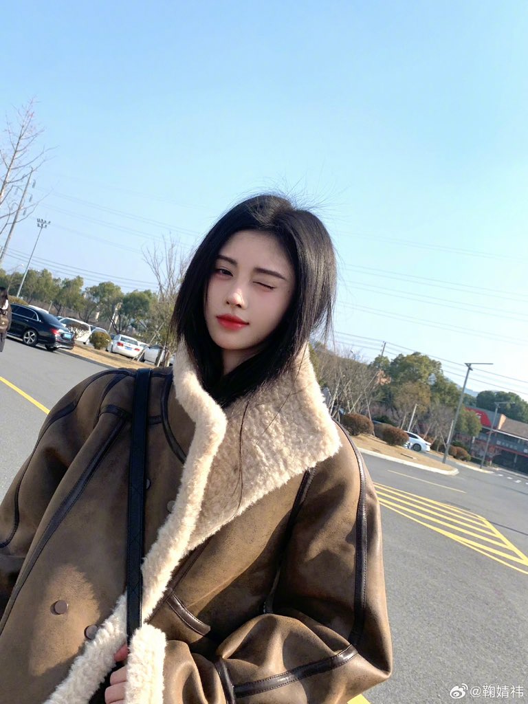 juijingyi's tweet photo. Under the azure sky, amidst the gentle sway of verdant trees, I finds myself enveloped in the embrace of a tranquil vacation. As the golden rays of the sun caress my skin, i revels in the warmth of its radiant glow, savoring every moment of the sun-drenched day. https://t.co/or1vOxc0AT