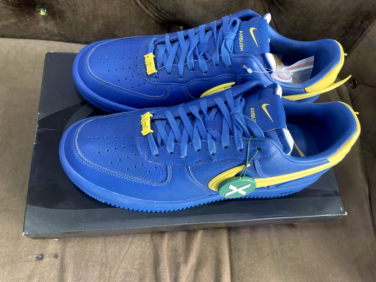 maxworld_luxe's tweet photo. Air Force 1 X Ambush
Size 44-45
Price - N360,000 

Shop now, DM us right away for your orders or visit our fashion store. 

We are the home of authentic sneakers, shoes, slides, Crocs and original fashion wears. 
.
.
.
.
.
#Nike #maxluxefashion #fashionstore #sneakers https://t.co/QODZtVJDUs