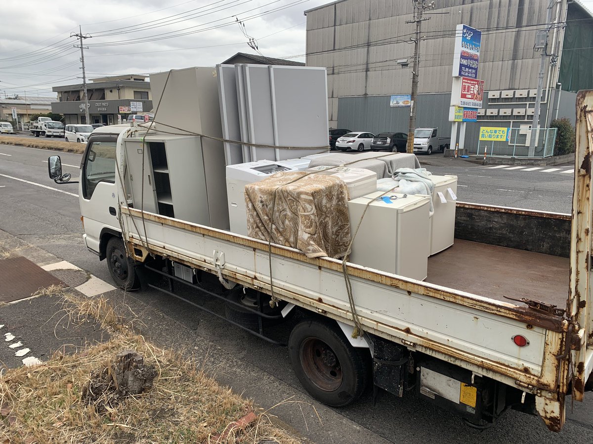 heiseib's tweet photo. 色々入荷してますよ〜〜👍

#事務用品
#事務椅子
#家電
#中古 https://t.co/gnN4nO310G