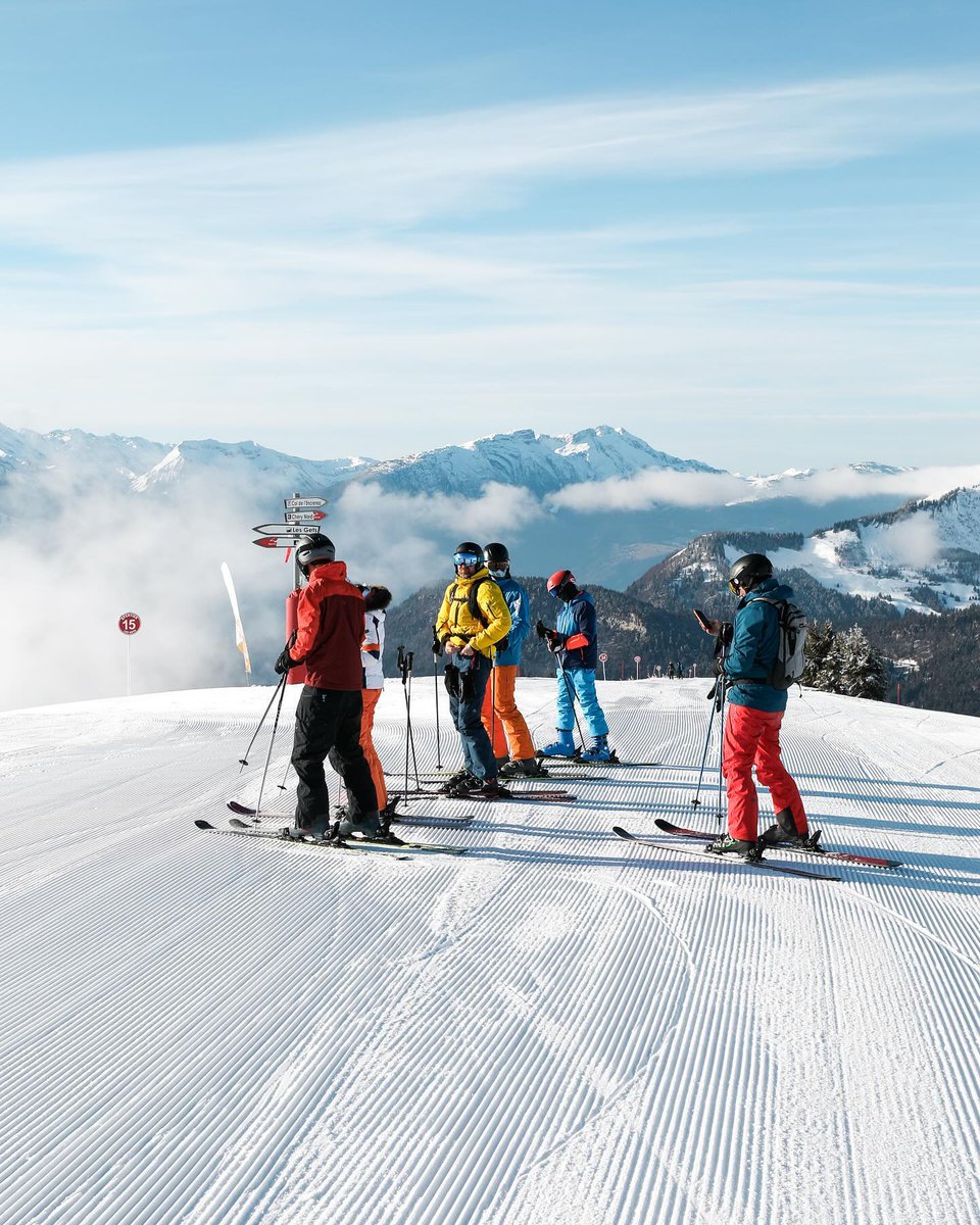 Altibus's tweet image. Alooors cette 1ère semaine de vacances, c'était comment ?! 😍❄️😎

📸 © @courchevel - @lesgetsnews - @Valfrejus